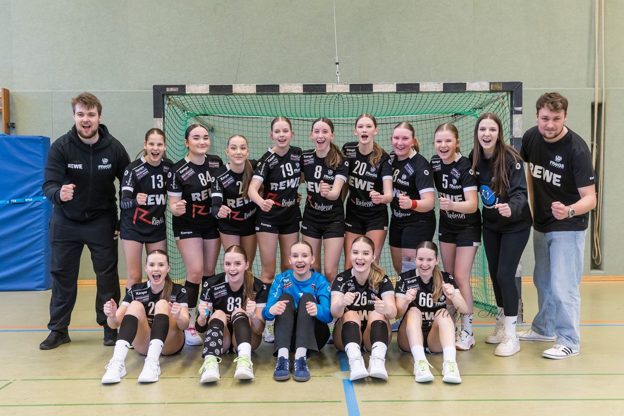 Bild 338 - wBJ SV Henstedt Ulzburg - Bramstedter TS : Ergebnis: 27:15